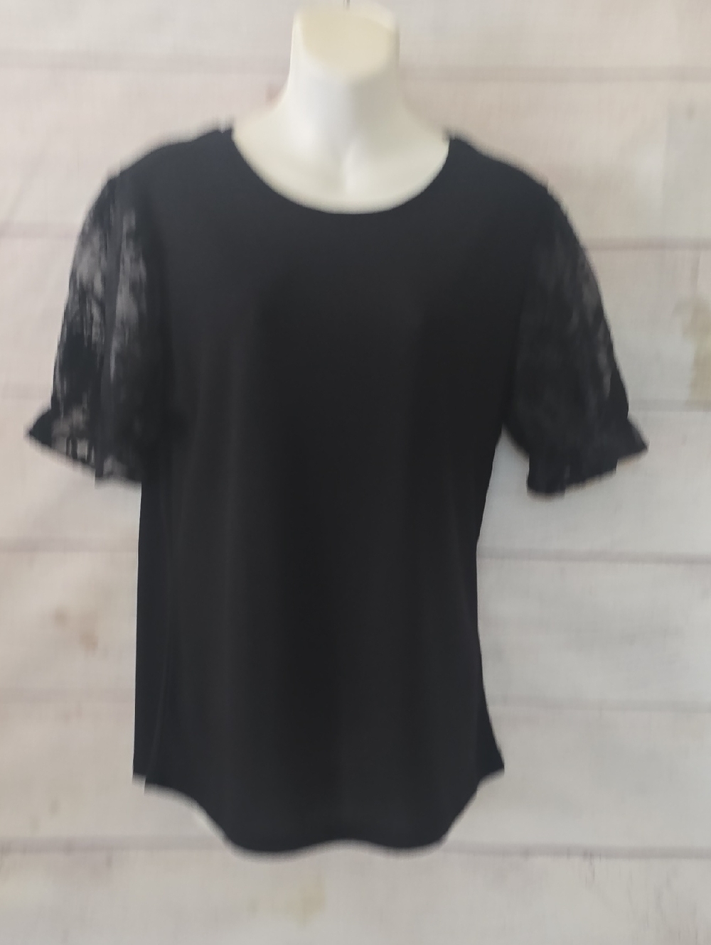 Flower & Feather Black Top With Lace Sleeve Women Top sz L
